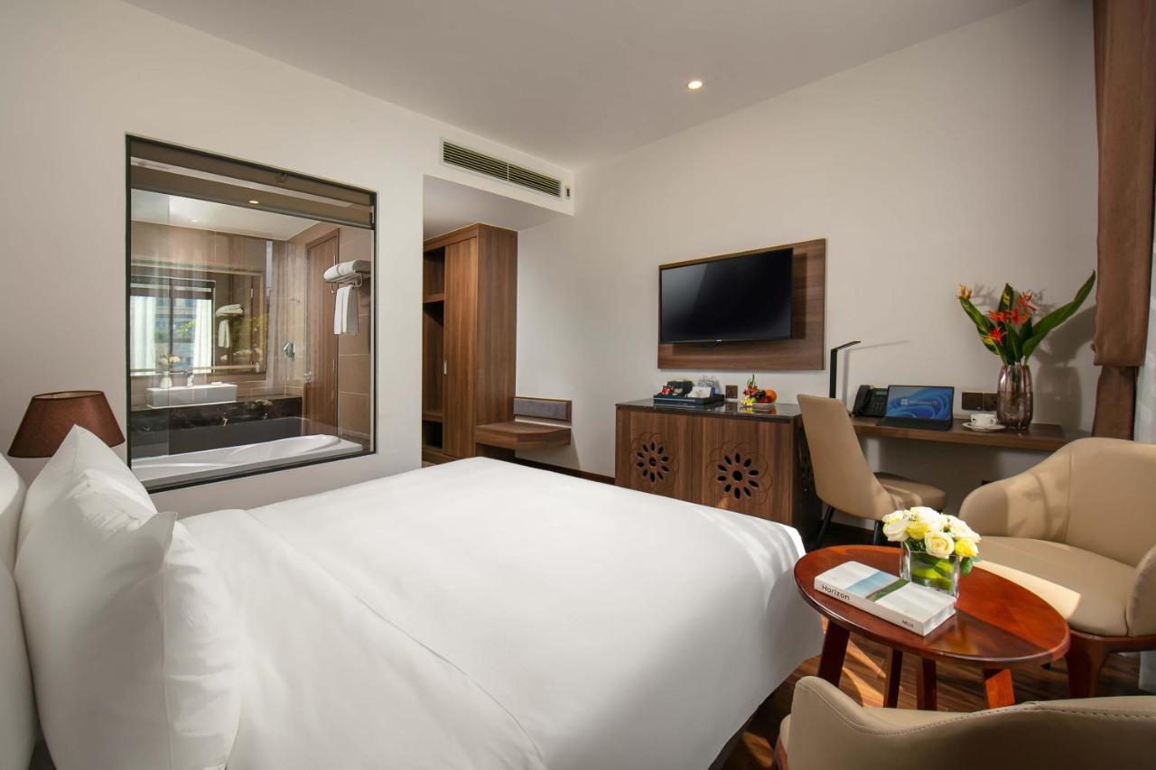 Nesta Hotel Danang Exterior photo