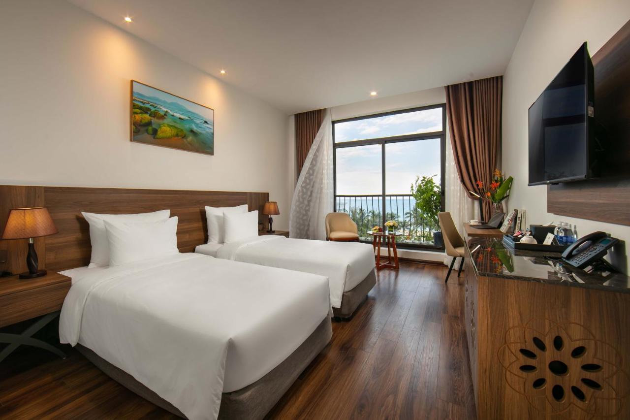 Nesta Hotel Danang Exterior photo