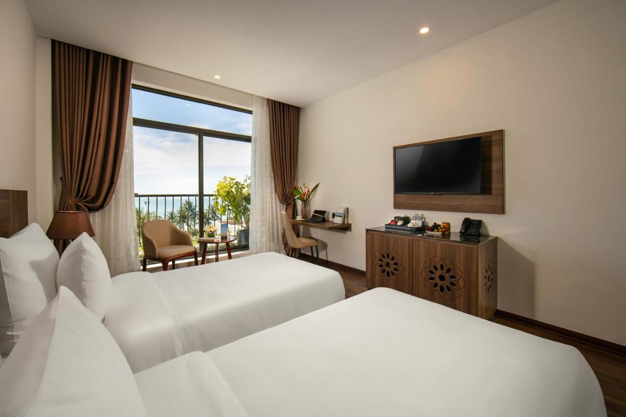 Nesta Hotel Danang Exterior photo
