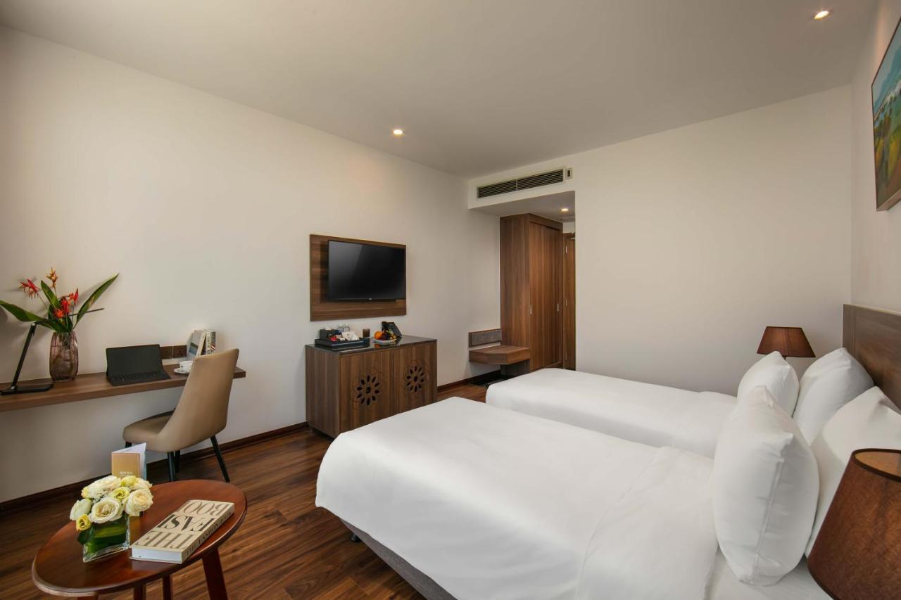 Nesta Hotel Danang Exterior photo