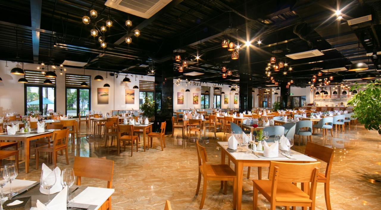 Nesta Hotel Danang Exterior photo