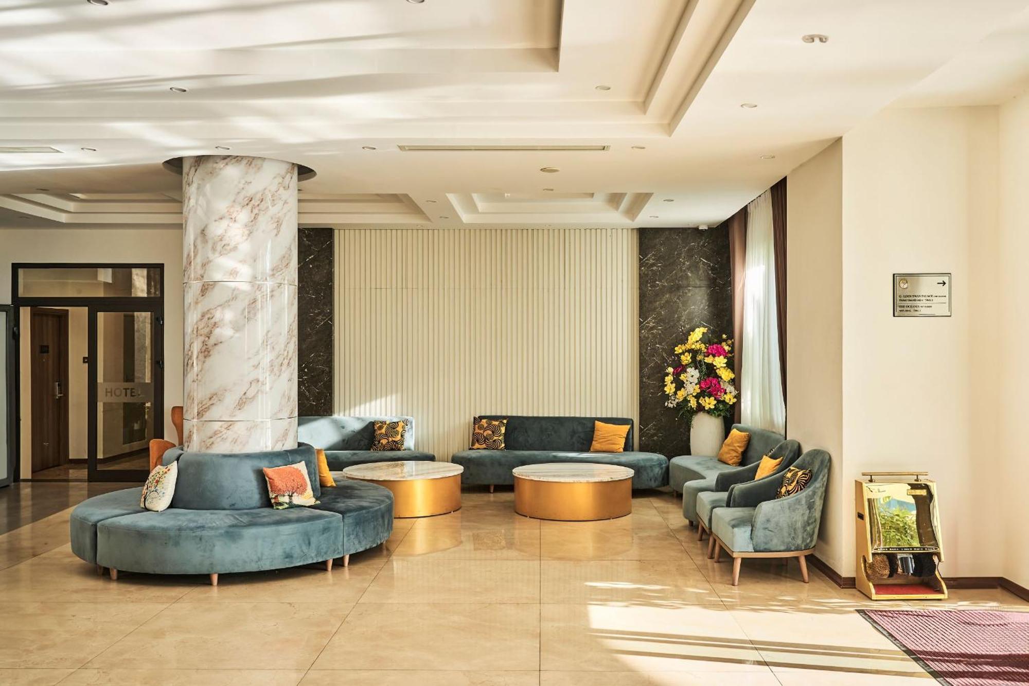 Nesta Hotel Danang Exterior photo