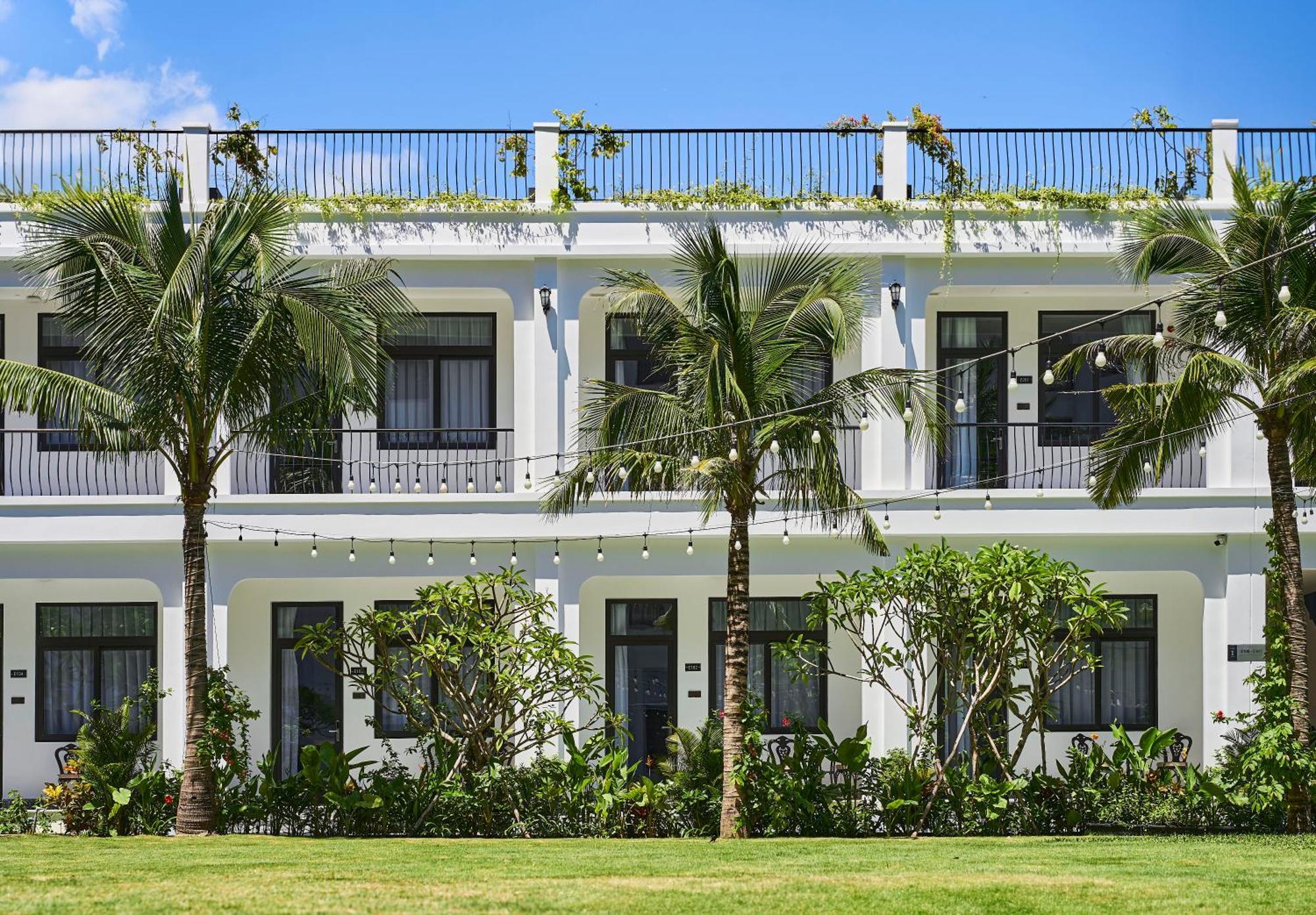 Nesta Hotel Danang Exterior photo